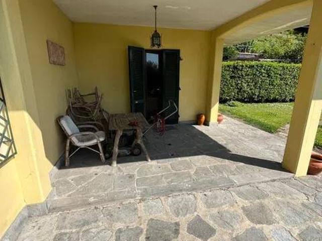 Villa in vendita a Montignoso MS