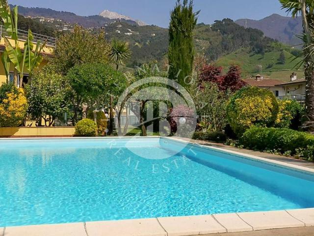 Villa in vendita a Montignoso MS
