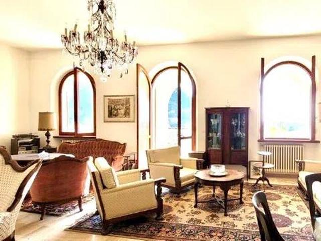 Villa in vendita a Montignoso MS