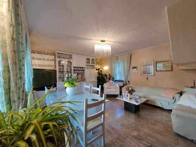 Villa in vendita a Montignoso MS