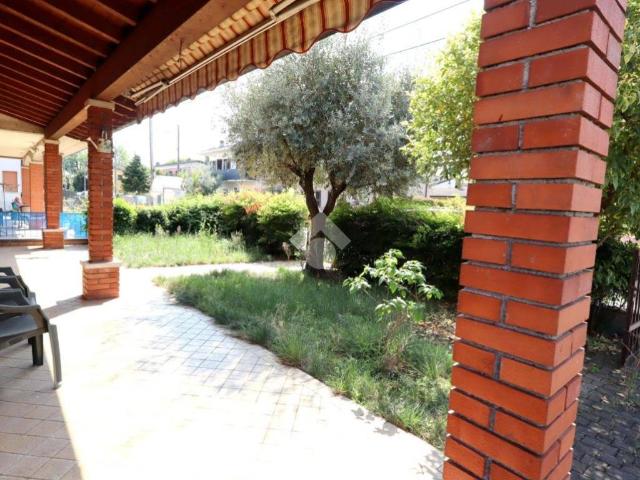 Villa in vendita a Montirone BS