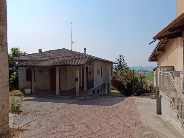 Villa in vendita a Montù Beccaria PV