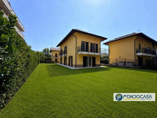 Villa in vendita a Monza MB