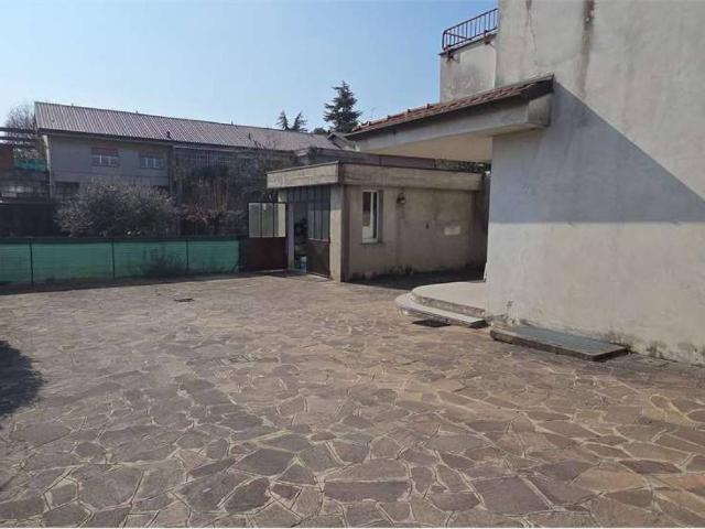 Villa in vendita a Monza MB
