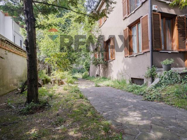 Villa in vendita a Monza MB