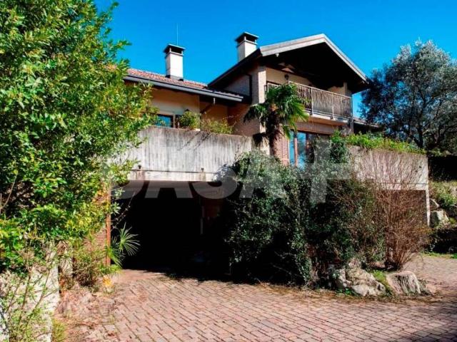 Villa in vendita a Morazzone VA