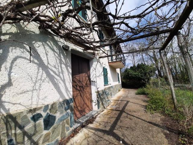 Villa in vendita a Morbello AL