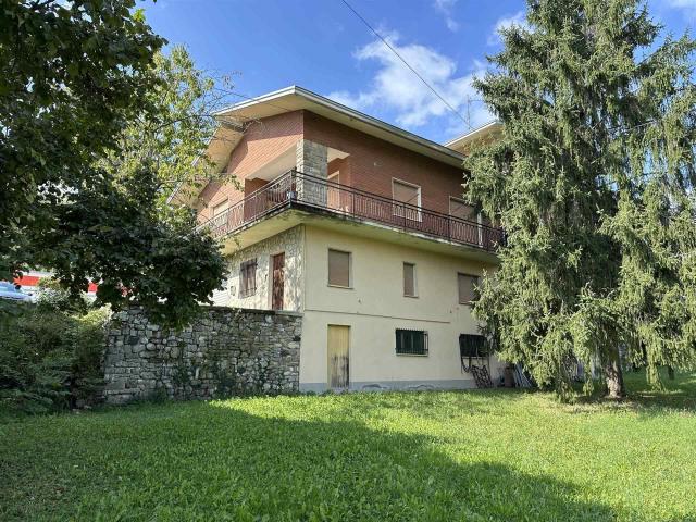 VILLA in VENDITA a MORFASSO di 11 vani
