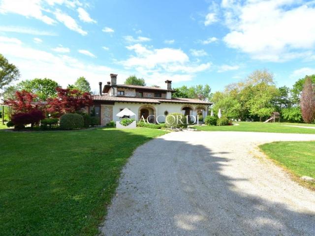 Villa in vendita a Moriago della Battaglia TV