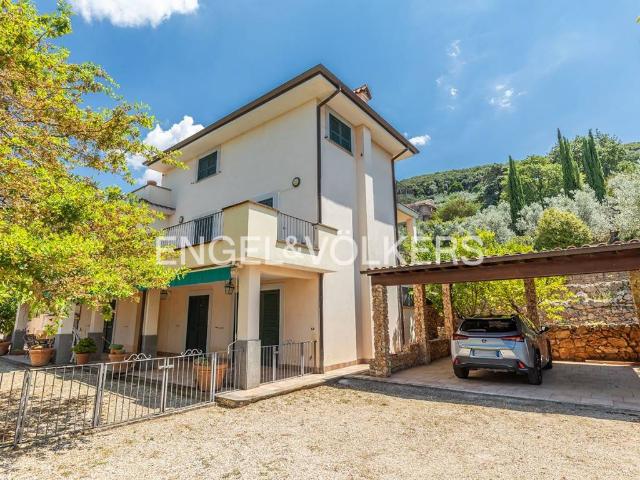 Villa in vendita a Moricone RM