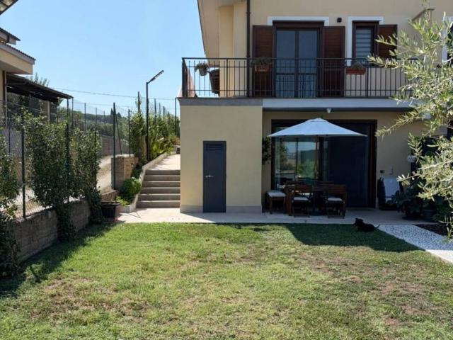 Villa in vendita a Morlupo RM