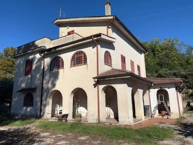 Villa in vendita a Morlupo RM