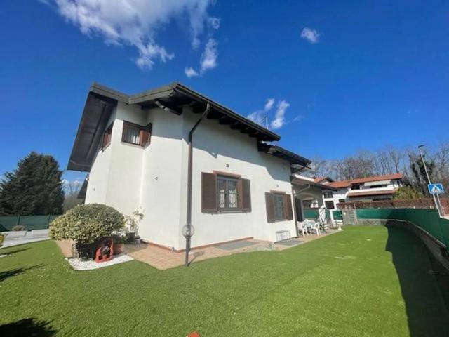Villa in vendita a Mornago VA