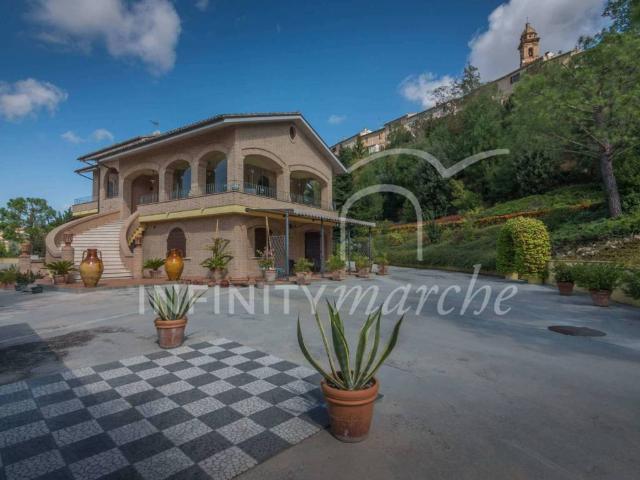 Villa in vendita a Morrovalle MC