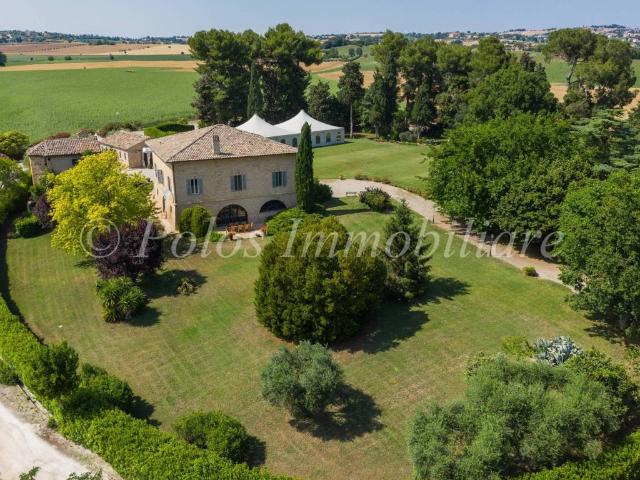 Villa in vendita a Morrovalle MC