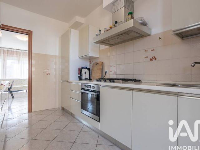 Villa in vendita a Morro d'Alba AN