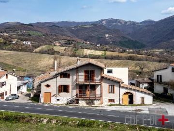 Villa in vendita a Morro Reatino RI