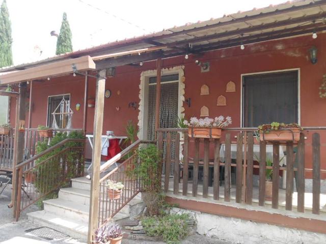Villa in vendita a Morra De Sanctis AV