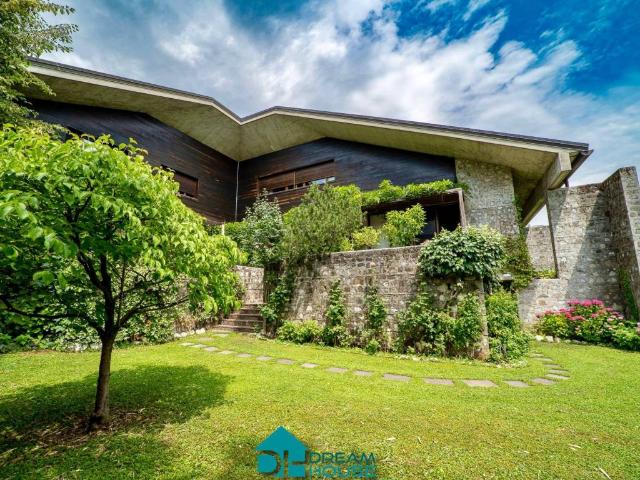 Villa in vendita a Moruzzo UD