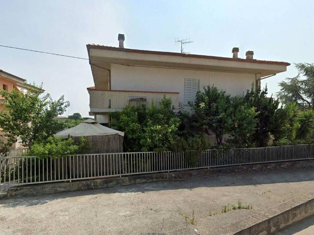 Villa in vendita a Mosciano Sant'Angelo TE