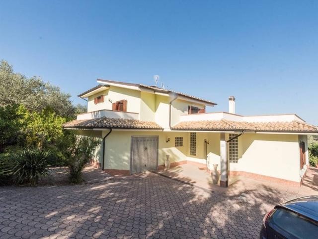 Villa in vendita a Moscufo PE