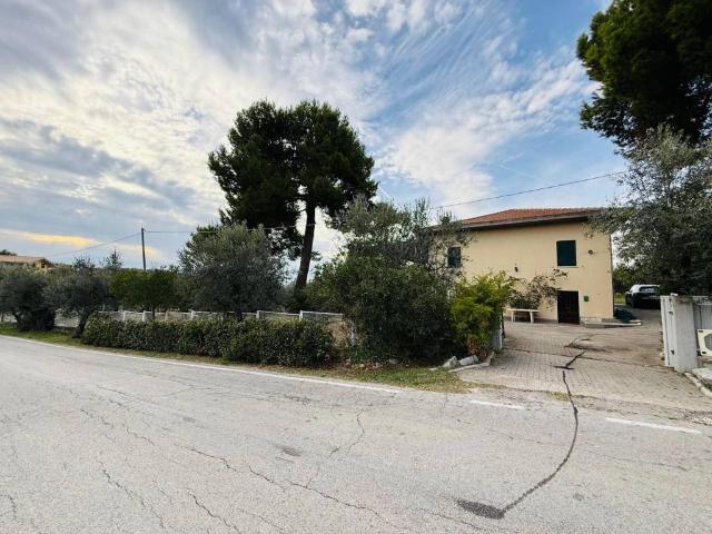 Villa in vendita a Moscufo PE