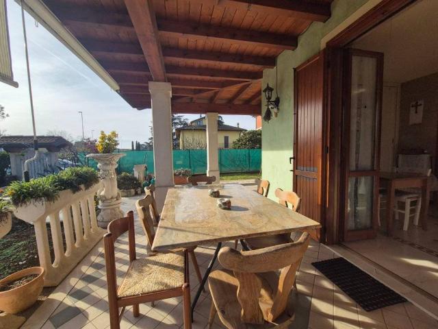 Villa in vendita a Mazzano BS