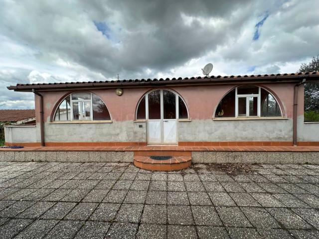 Villa in vendita a Mazzano Romano