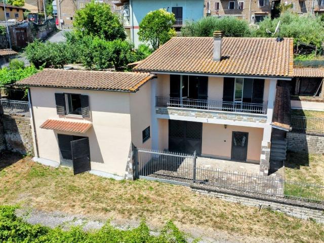 Villa in vendita a Mazzano Romano
