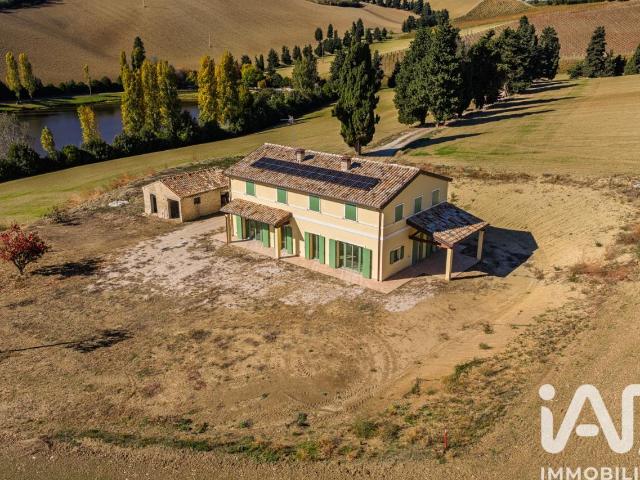Villa in vendita a Macerata