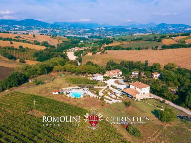 Villa in vendita a Macerata MC
