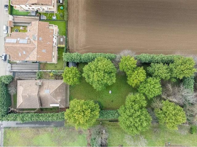 Villa in vendita a Macherio MB