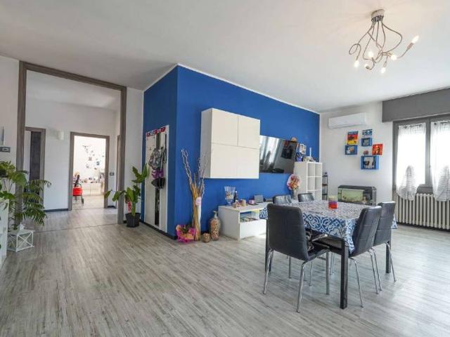 Villa in vendita a Madone BG