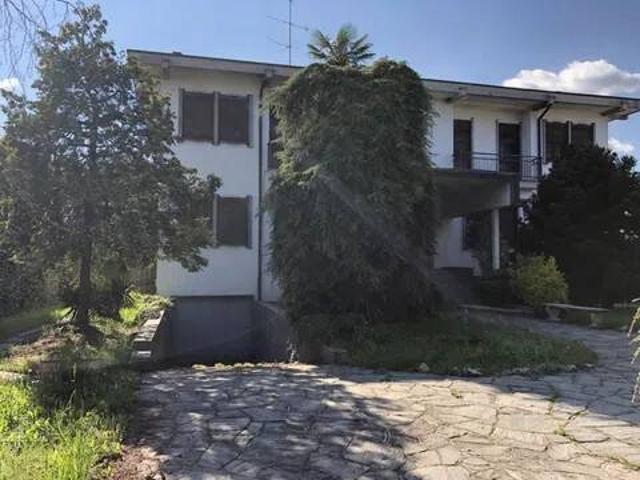 Villa in vendita a Magenta MI