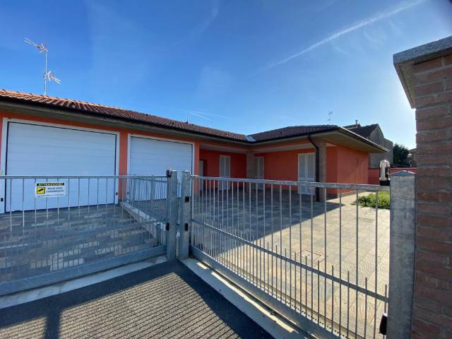 Villa in vendita a Magherno PV