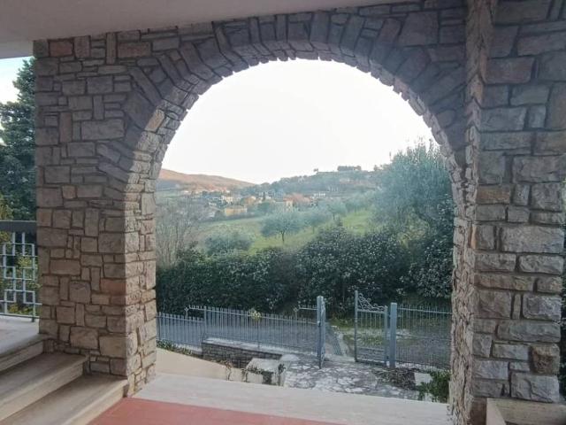 Villa in vendita a Magione PG