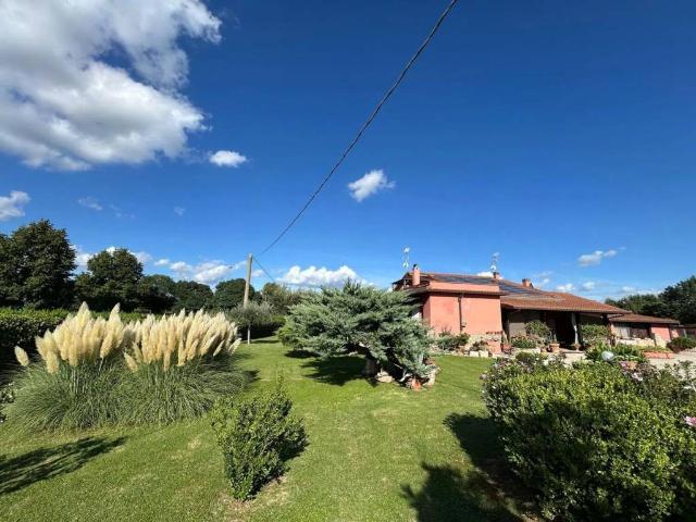 Villa in vendita a Magione PG