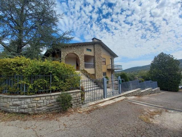 Villa in vendita a Magione PG