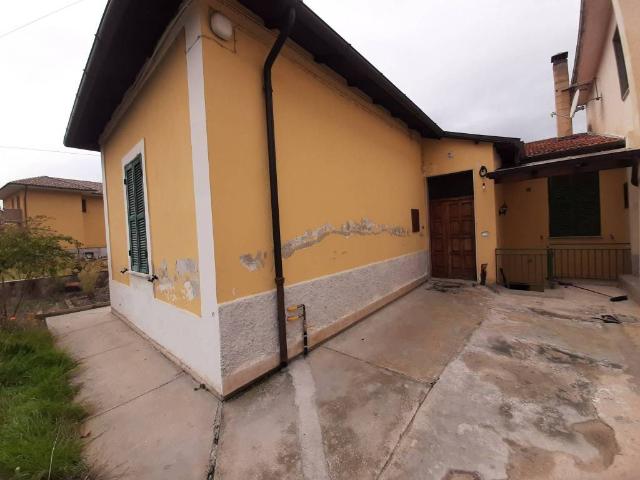 Villa in vendita a Magliano de' Marsi AQ
