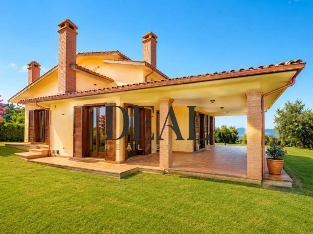 Villa in vendita a Magliano in Toscana