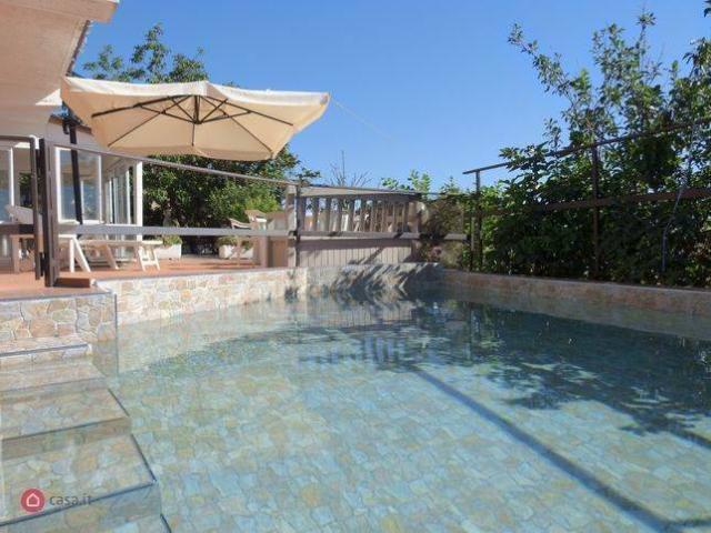 Villa in vendita a Magliano in Toscana GR