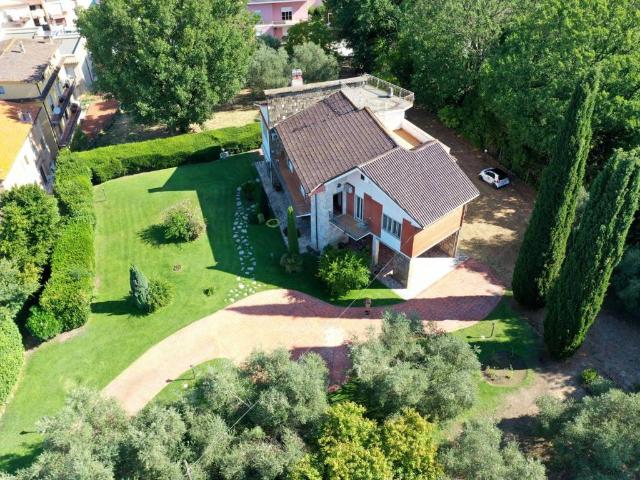 Villa in vendita a Magliano Romano RM