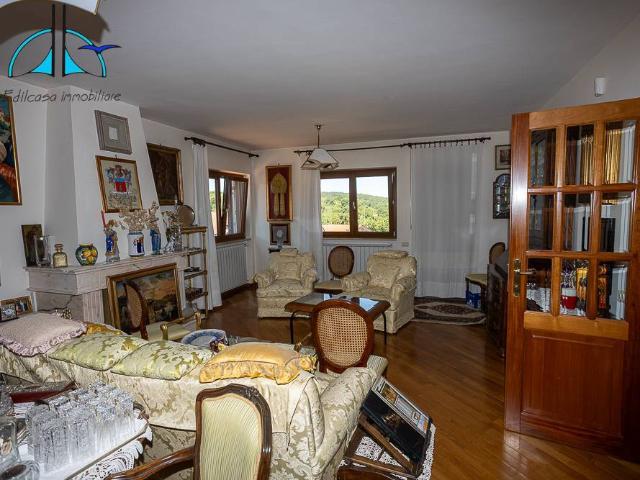 Villa in vendita a Magliano Romano