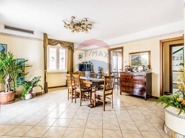 Villa in vendita a Magnago MI
