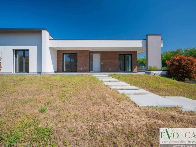 Villa in vendita a Magnago MI