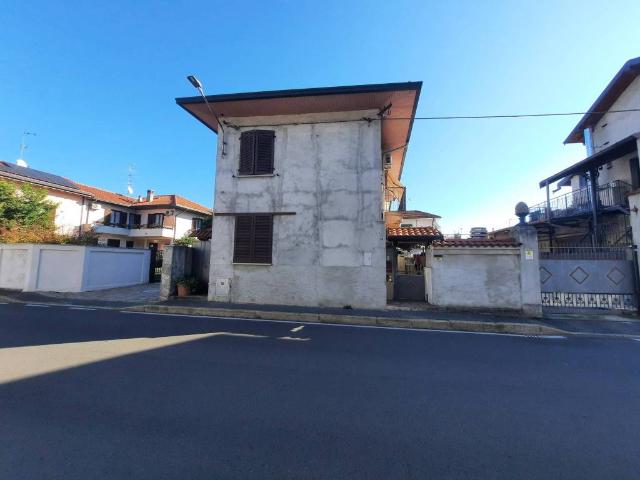 Villa in vendita a Magnago MI