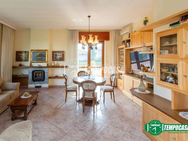 Villa in vendita a Magnago MI