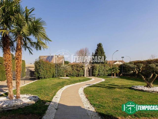 Villa in vendita a Magnago MI