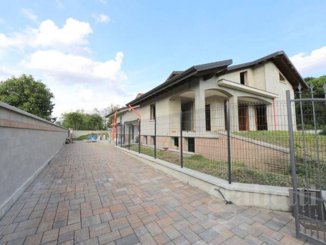 Villa in vendita a Magnago MI