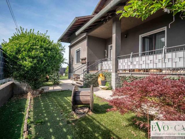 Villa in vendita a Magnago MI
